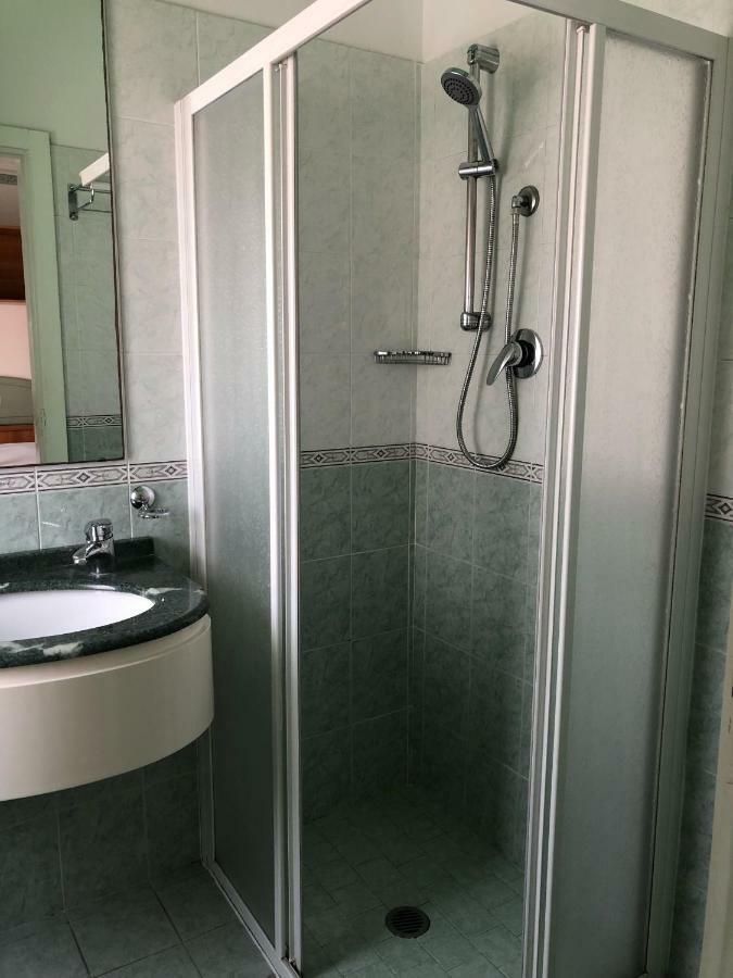 Hotel Augustus 가테오 아 마레 외부 사진